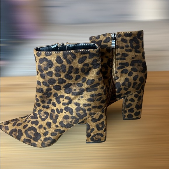 Public Desire Empire Pointed Ankle Boots Brown Black Leopard Western Print Sz 6 - Picture 2 of 9